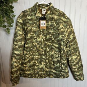 The North Face Men Sz S M66 Stuffed Shirt Jacket Green Camo Army NF0A7ZYKIAQ